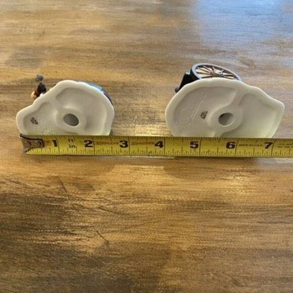 Department 56 C. Bradford, Wheelwright & Son Figurines Accessory #5818-1 - Picture 9 of 10